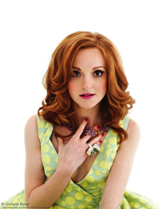 Happy Thursday and happy birthday to (57), Will Ferrell (48), Jayma Mays (36), and (31). 