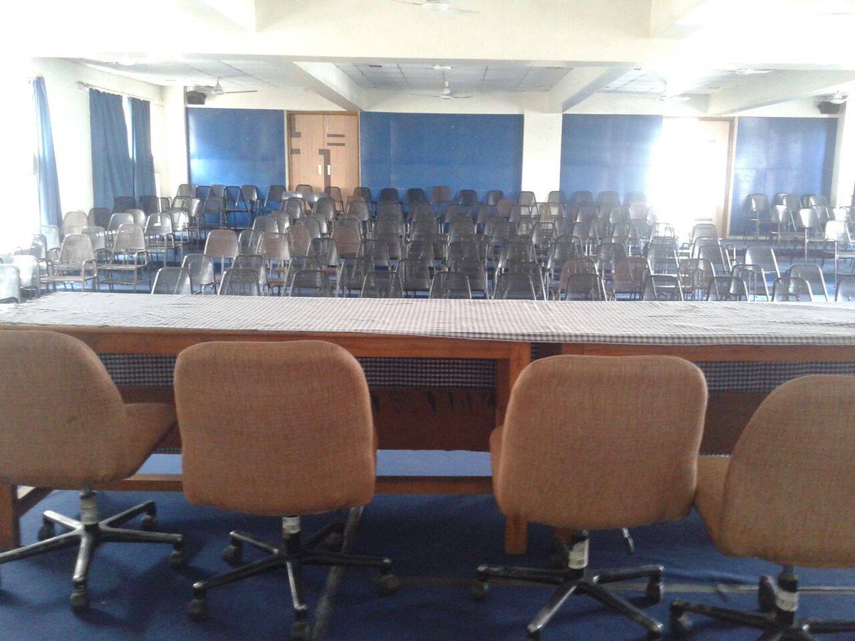 PratibhaPune's tweet photo. Pratibha Group of Institute
Spacious high-tech auditorium.
#pratibhapune http://t.co/2E6OvgHrv7