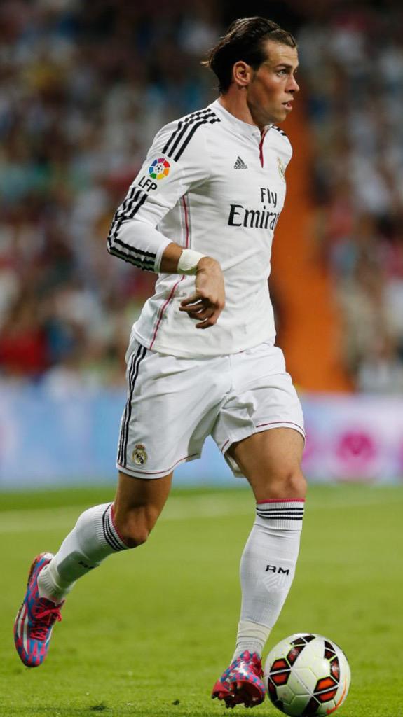 To the world record signing of Real Madrid!Happy birthday Gareth Bale! 