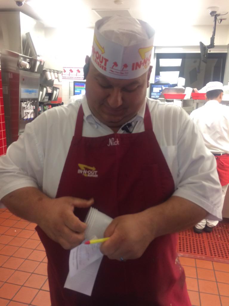 AZPowerNorthSBA's tweet photo. Post game meal at In & Out after 3pt Win! @Jtthoman24 @_FletchDaddy #weeatn http://t.co/mPPZVAs4vN