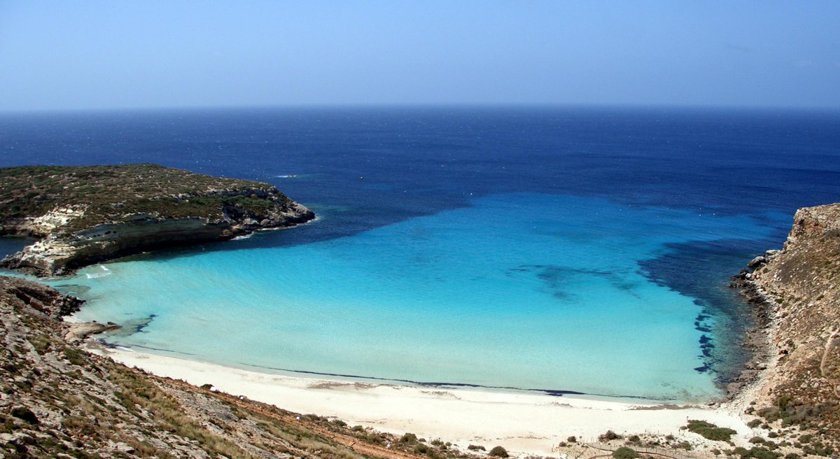 TheNextBeach's tweet photo. Spiaggia dell'isola dei Conigli, Lampedusa #NextBeach #spiagge #Lampedusa http://t.co/IRE4wzHXxg