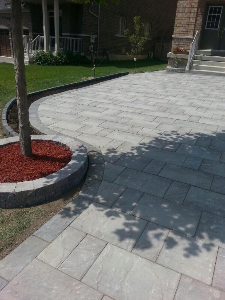 mateengeneral's tweet photo. Excellent job from the boys at @mateengeneral! Another satisfied customer! #landscaping #interlocking #stonedriveway http://t.co/9K2xIsJ08q