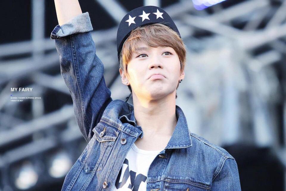 キのコ tweet media