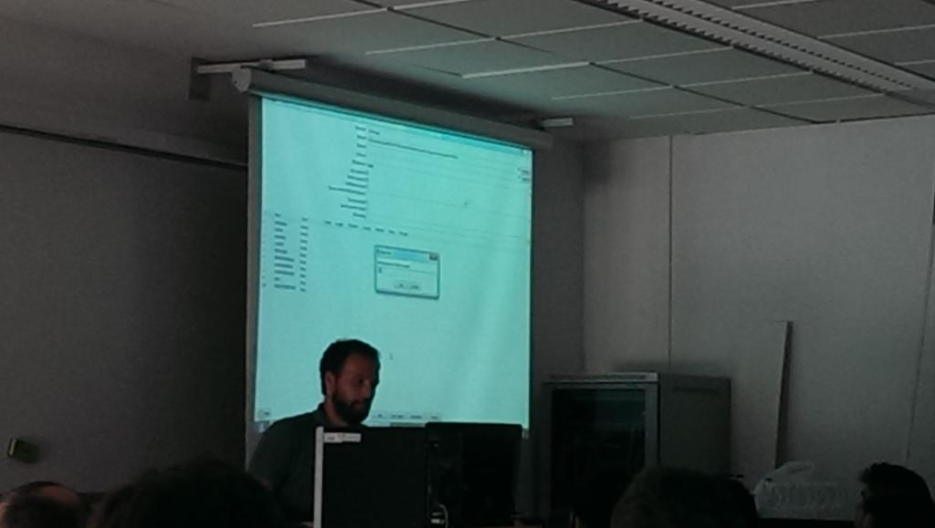 jnmazon's tweet image. Taller de integración #opendata con @Pentaho en #bigdataUA por Octavio Glorio de @flowcomputing