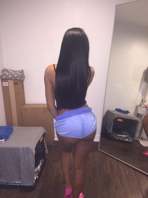 Cut my hair :) http://t.co/ZqBIBHLWXC<a href="/tag/newprofilepic"class="tags"><span>#newprofilepic</span></a>