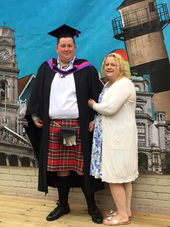 ChrisR_PGCE's tweet photo. #uopgrad15 http://t.co/zAA2htUCkd