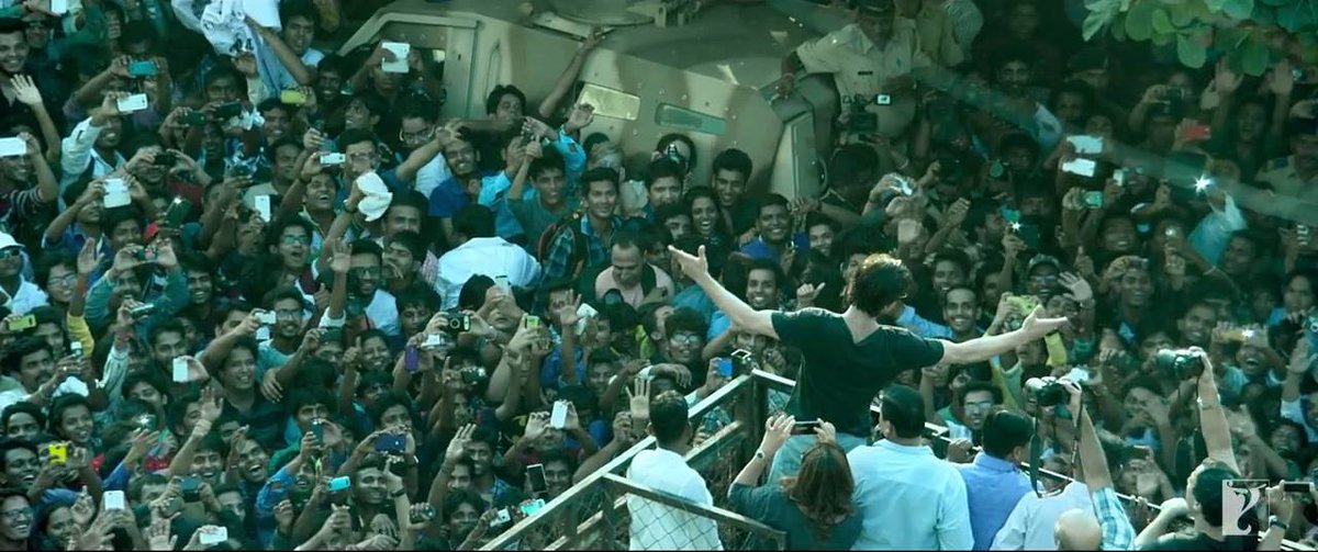ShuvoSrk's tweet photo. Shah Rukh Khan (@iamsrk) #Fan Teaser is Out. #SRK's #Fan Crossed 3 Million Viewers. #Fan15thApril http://t.co/R9aHQdJFup