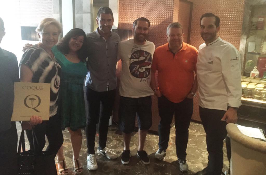 wappen32's tweet photo. ESPECTACULAR comida y servicio en @RteCoque con @ChefMSandoval @jdsanhuer @albertochicote @lafincaelche @PacoRoncero http://t.co/WwaEbViygw