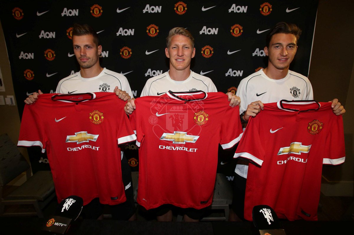 ManUtd_ID's tweet photo. Berikut kutipan dari konferensi pers #MUtour saat memperkenalkan pemain baru #mufc: http://t.co/pU2BYGQ0oQ http://t.co/dDp5E2a6XB