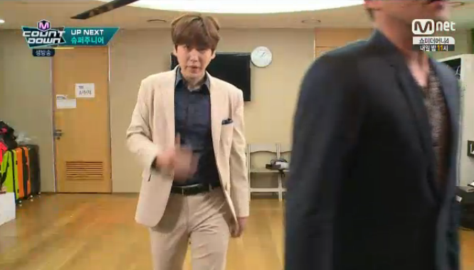 kikiikyu's tweet photo. #SuperJunior #Devil MCD backstageㅋㅋㅋㅋㅋㅋㅋㅋ http://t.co/POGzGk8RCP