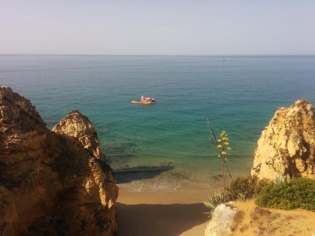 algarvetweets's tweet photo. BOM DIA BEAUTIFUL SIZZLING #ALGARVE!!! Here's to another day of incredible #weather &amp; amazing colours!
@visitportugal http://t.co/xYVcNzhlvx