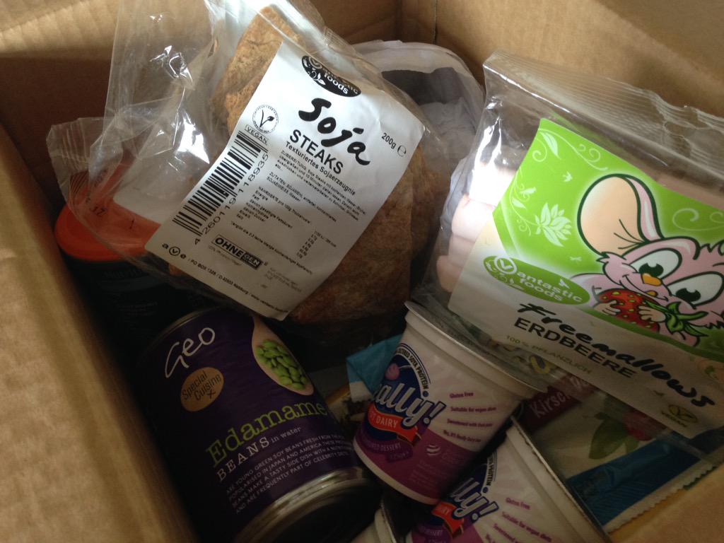 BryceLorna's tweet photo. @vegansupermark delivery arrived - now to find recipes for seitan &amp; liquid smoke #vegan #happy #bargain http://t.co/cXstXHVGK2