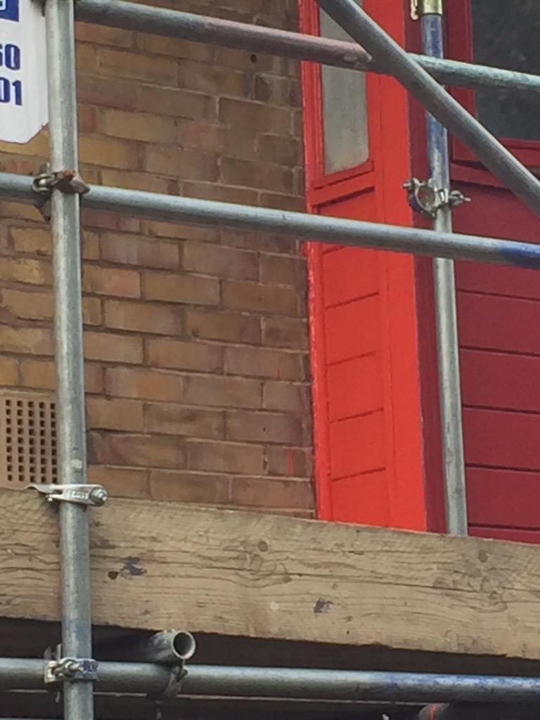 Gary_P_Williams's tweet photo. @HackneyHomes @hackneycouncil @hackneypost 8 months. 3 site meeting. 1 mess. #austerity http://t.co/tUdIAbH0ZW