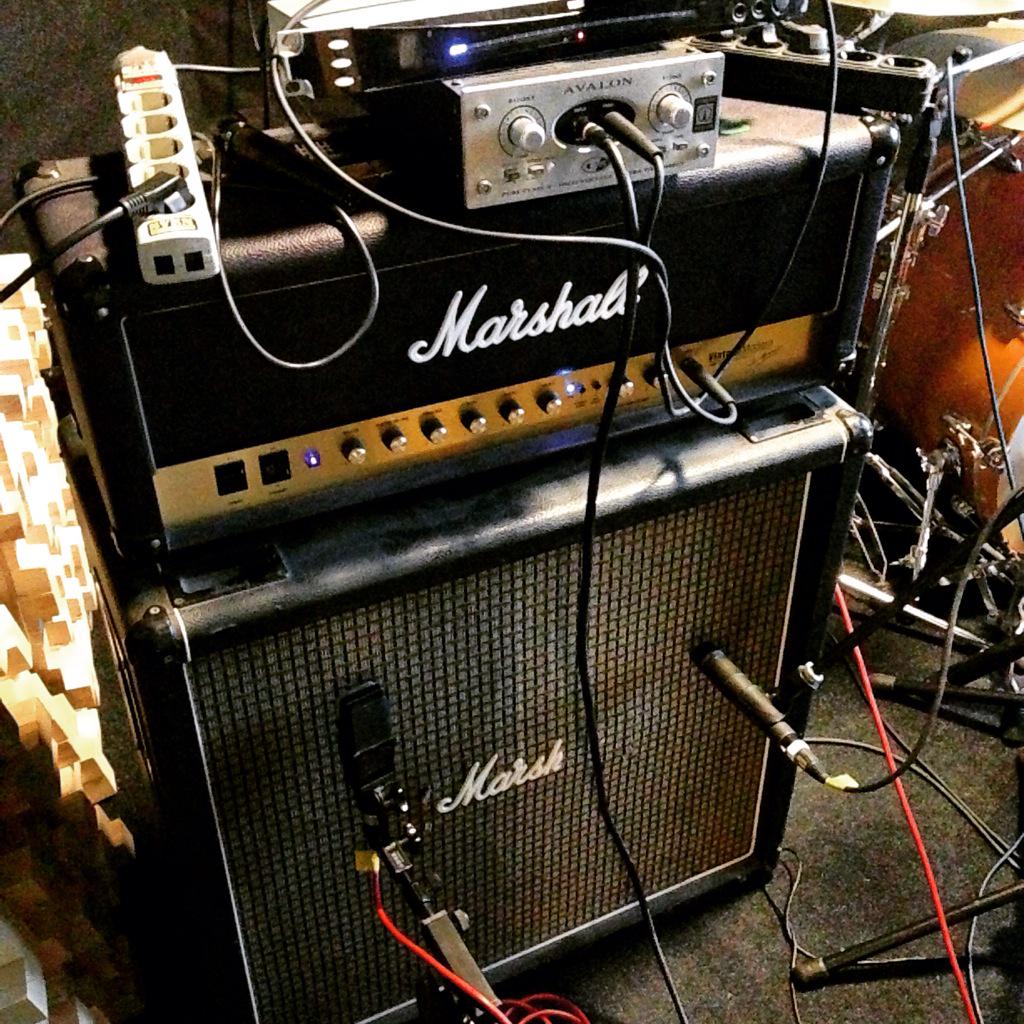 211studio tweet picture