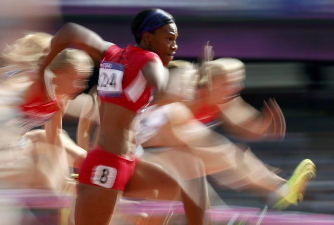 Happy 33rd birthday to the one and only Kellie Wells! Congratulations 