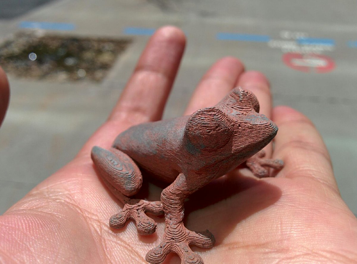 ilytab's tweet photo. Printing @ColorFabb Copper reinforced PLA. Not that hard, heavy and green rust. A weirdly fascinating material! http://t.co/8AuyDytBRa