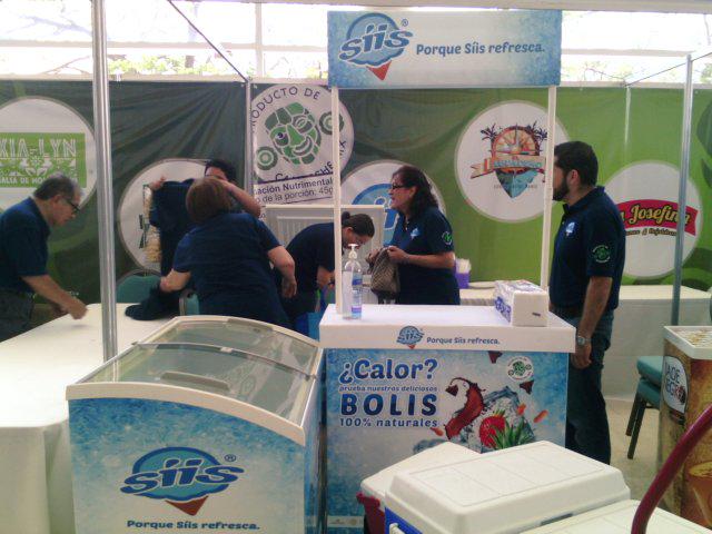 qiinito's tweet photo. Ya con los últimos detalles para arrancar #ExpoCarmen2015 @paletassiis @Josue_Rodguez @ProdCampeche http://t.co/owYkfTovLE
