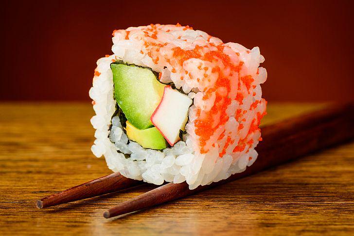 Expertrain's tweet photo. How healthy is sushi? Explained here: http://t.co/DpQBJUoPrr http://t.co/tJ2vBGpqDb