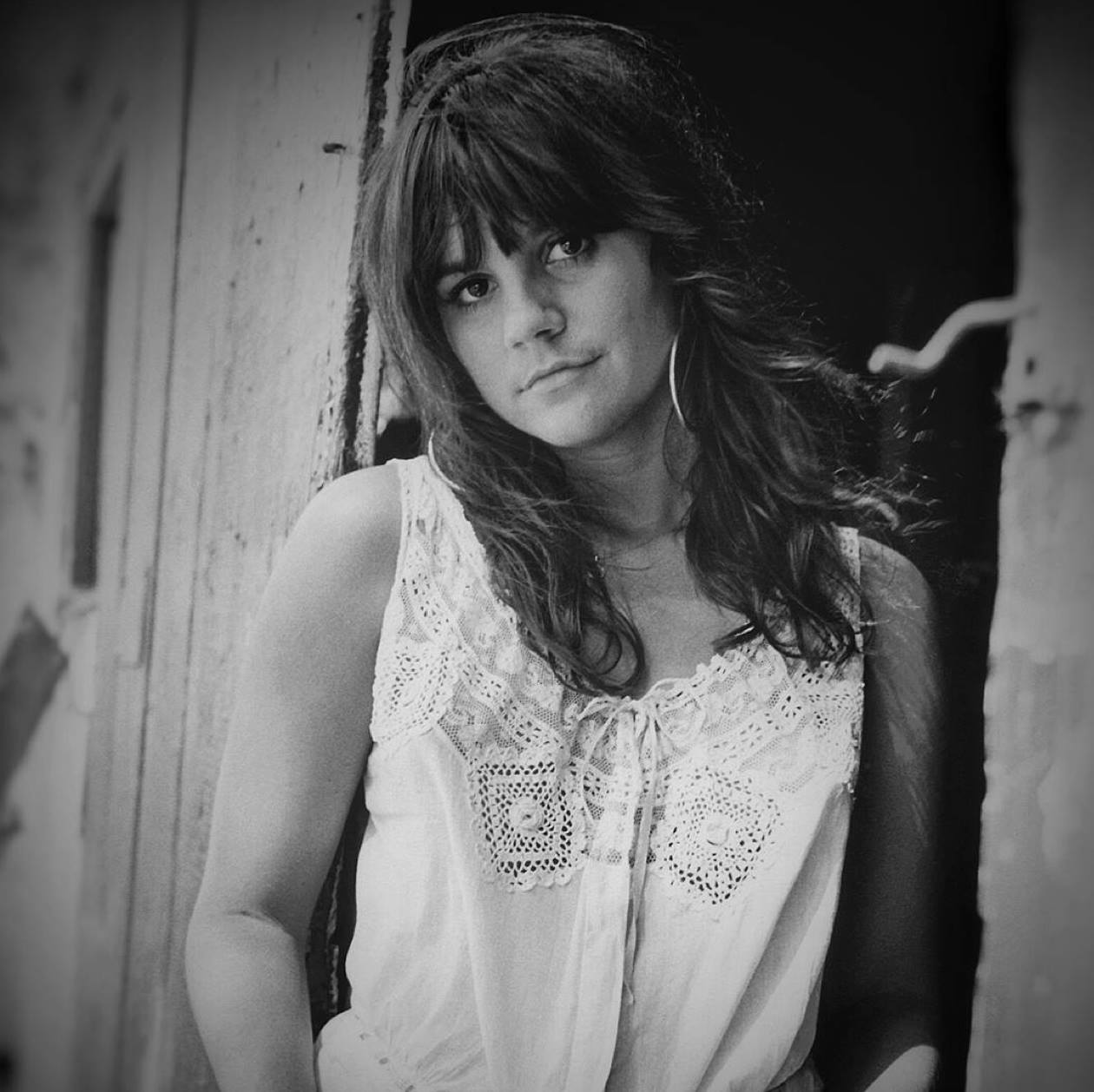 Happy Birthday, to Linda Ronstadt, 69 years young today. :-) 