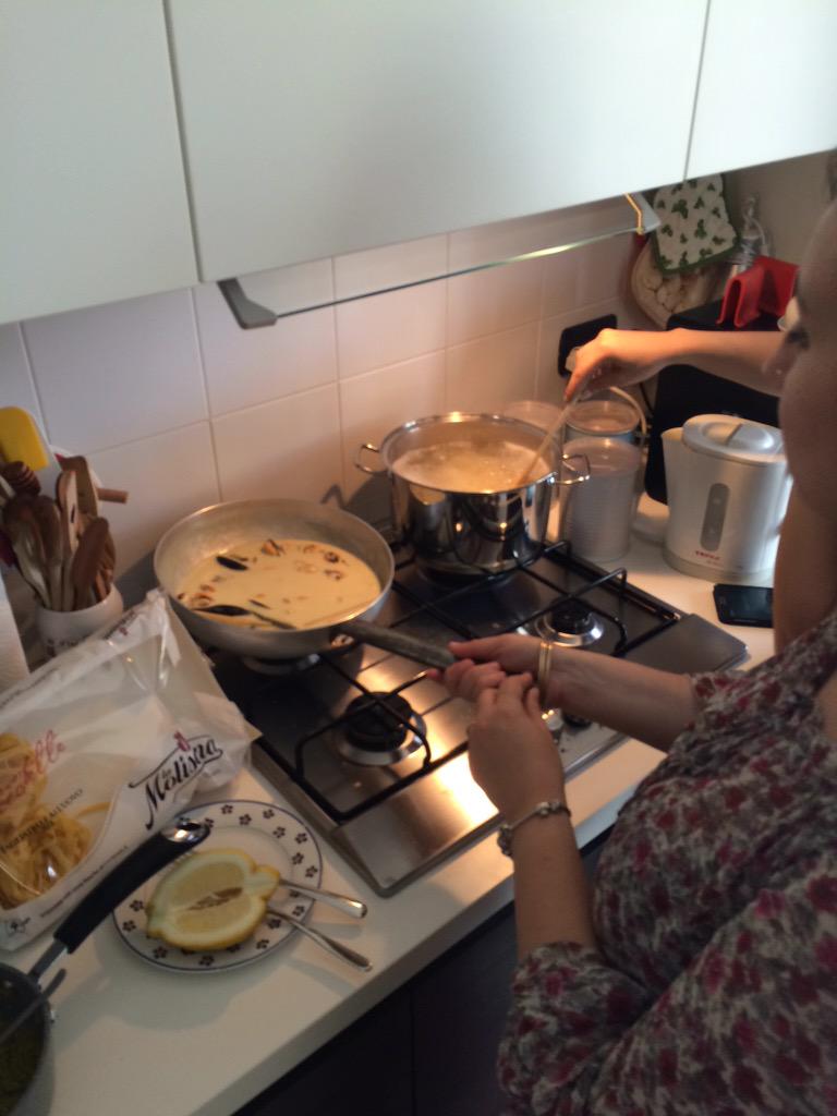 lalessiuccia's tweet photo. Oggi cucinano @GiovannaHoang e @con_fusion per @PastaLaMolisana #MoliseCalling #pastalamolisana http://t.co/pKqLh2PyOu