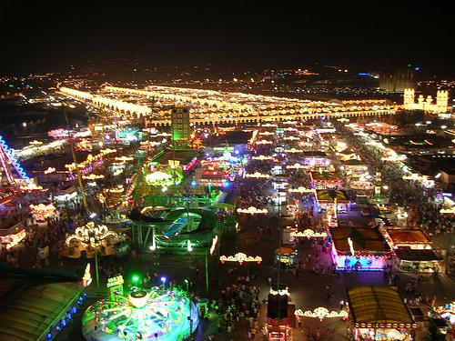 feria_mlg's tweet photo. ¡Ya está cerquita nuestra #feriamalaga! http://t.co/p9tHQiQvOZ