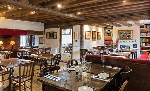 We find out what <a href="/DorsetArmsWithy/">Dorset Arms Withyham</a> has coming up &amp; what makes its #sausages special bit.ly/TasteOfSussex #Hartfield