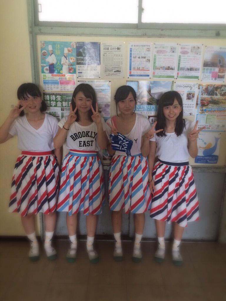 r_punchi's tweet photo. 定期ライブ1日目お疲れ様です😳❤️
来てくださったみなさんありがとうございました！とっても楽しくライブできました😍
写真袋に動画あげてもらったので来てくれた人も来れなかった人も是非見て下さい🌟
合言葉は「ろけぱんていき7.16」です！ http://t.co/pnx2qdHD05