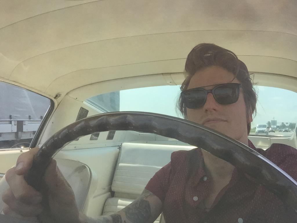 spikevanzoest's tweet photo. Off to A'dam Vapr store #mustang #65fastback #cruizin http://t.co/EFDp8C0yGj