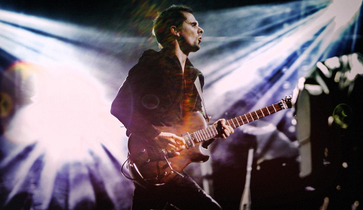 museband's tweet photo. TONIGHT: Watch the live stream from Vieilles @Charrues Festival at 22hr CEST: http://t.co/zEvk3aP9dC #MuseDrones http://t.co/8wedb84VLQ