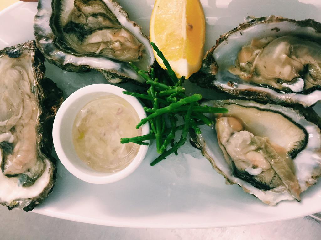 Fresh #oysters at #thecatch #Brighton