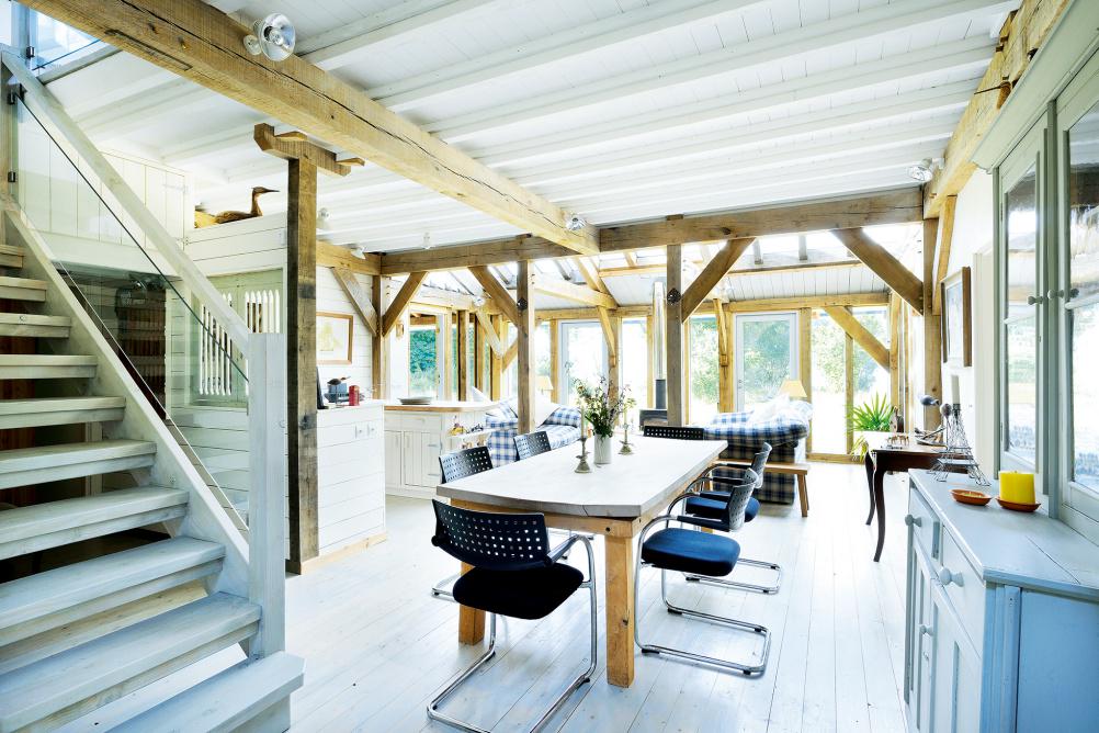 MyHomebuilding's tweet photo. .@CharlieLuxton on well proportioned homes http://t.co/dJPnjVUgGX #GoodDesignWeek http://t.co/G4cPV3UyoD