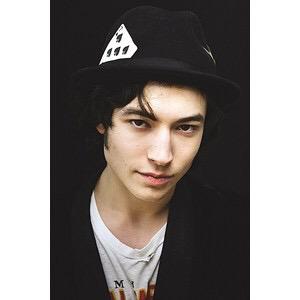 Name: Remiel "Ryne" Greyson  

FC: Ezra Miller

Age: 23

Species: Hybrid 

More information: tl.gd/n_1sn3932