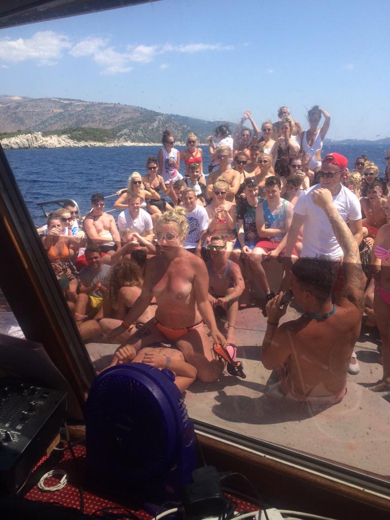 Kavos Nightlife™ on Twitter: "Always a crazy day out on the @Kavos
