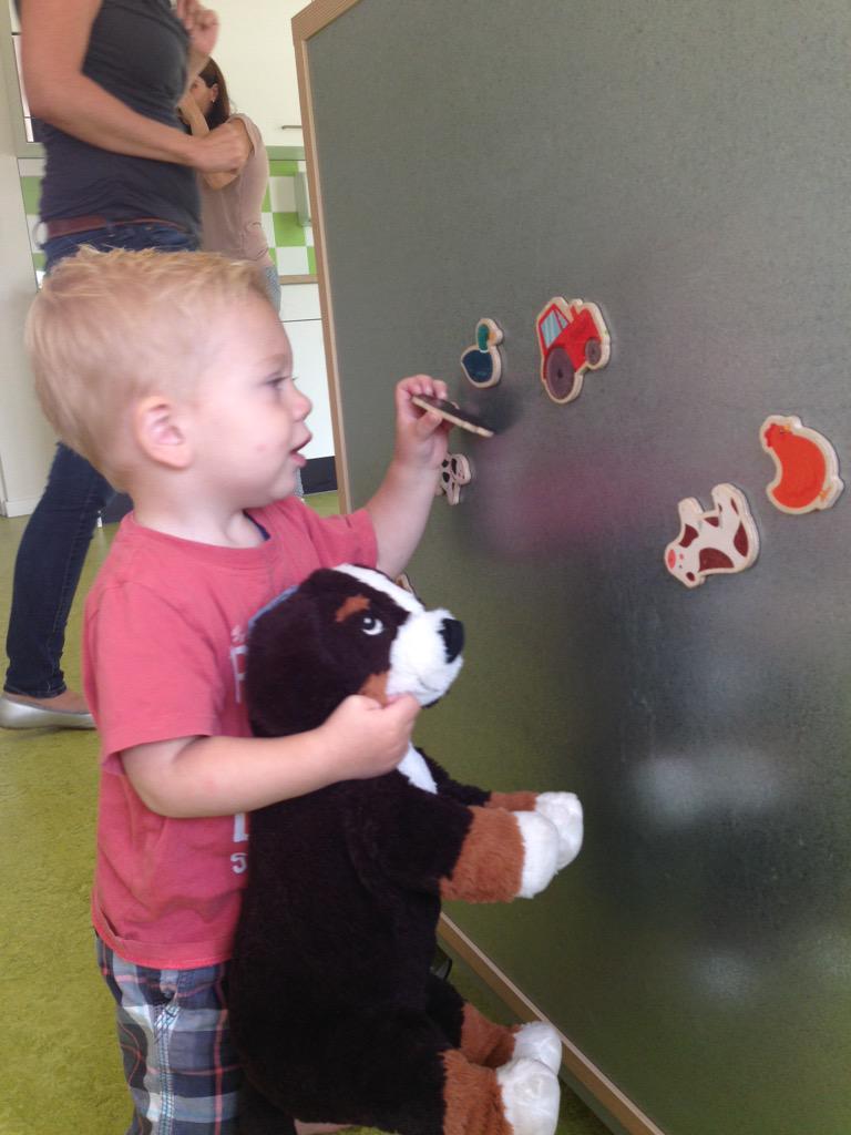 1domijn's tweet photo. Iedereen zijn eigen plezier vandaag #kindfeest @mondomijn http://t.co/AXDqD6BS4D
