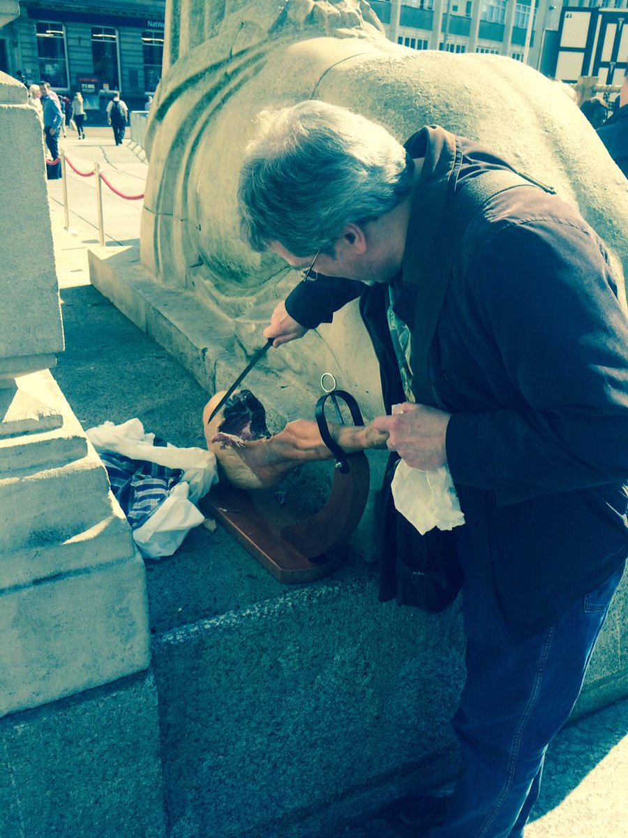 BBCRadMac's tweet photo. OMG! We’ve got news of the FIRST EVER #HAMdover #LeftLion coming up very soon… http://t.co/Y6907VKldy