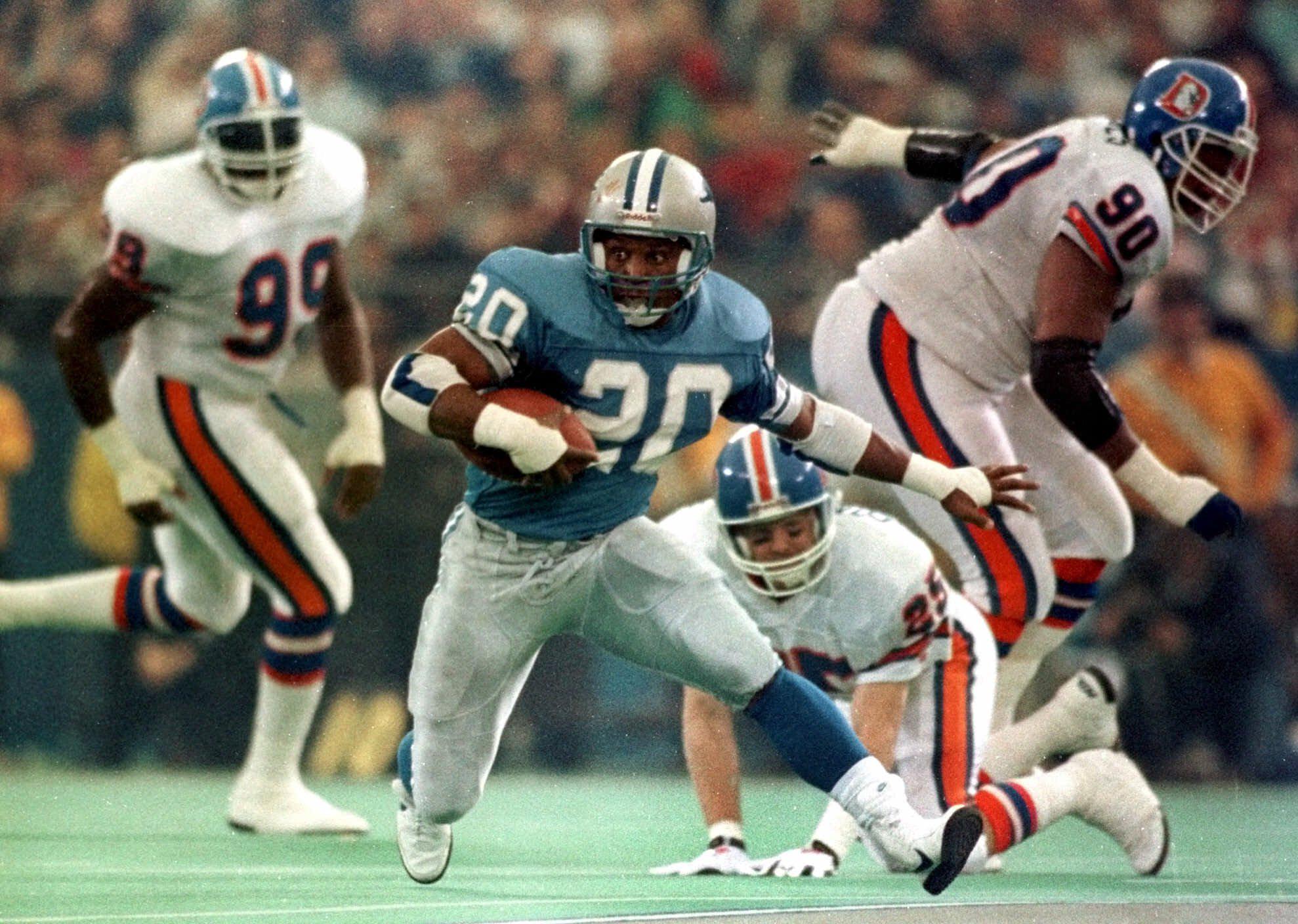 Happy Birthday to Detroit Lions great who turns 47 today!  