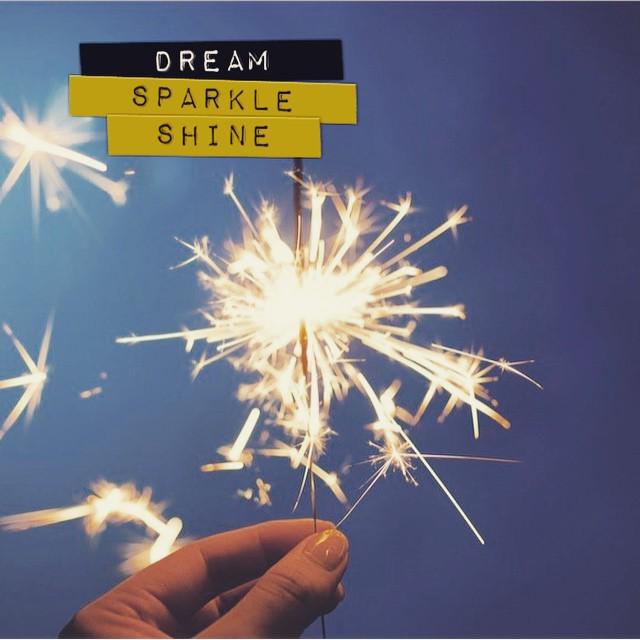 labelboxapp's tweet photo. http://t.co/G3ZMUNadX7 Dream big 
Sparkle more
Shine bright

#Labelbox #life #shine #bright #sparkle #dream #drea… http://t.co/tYvGuc29U1