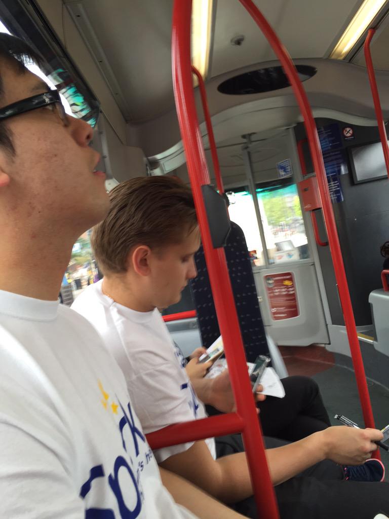 GKaiyu's tweet photo. Public transport #nocardriving #onthewaytobcitystadium @SparksChallenge #team2 #urbanadventure http://t.co/NXOLxfvPpS