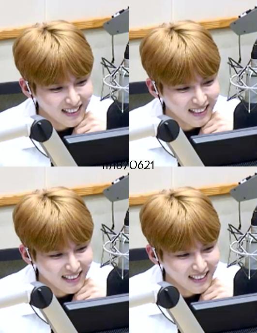 TangerangELF's tweet photo. 150716 KTR - ^^ http://t.co/ENzEW8Ooem [mi870621]