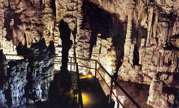 Renia_Hotel's tweet photo. The #Psychro or #Diktaeon #Cave in #Lassithi #Plateau #Crete #Kreta
Stay at http://t.co/1hQIdmWmdR http://t.co/GuFHPxkqQt