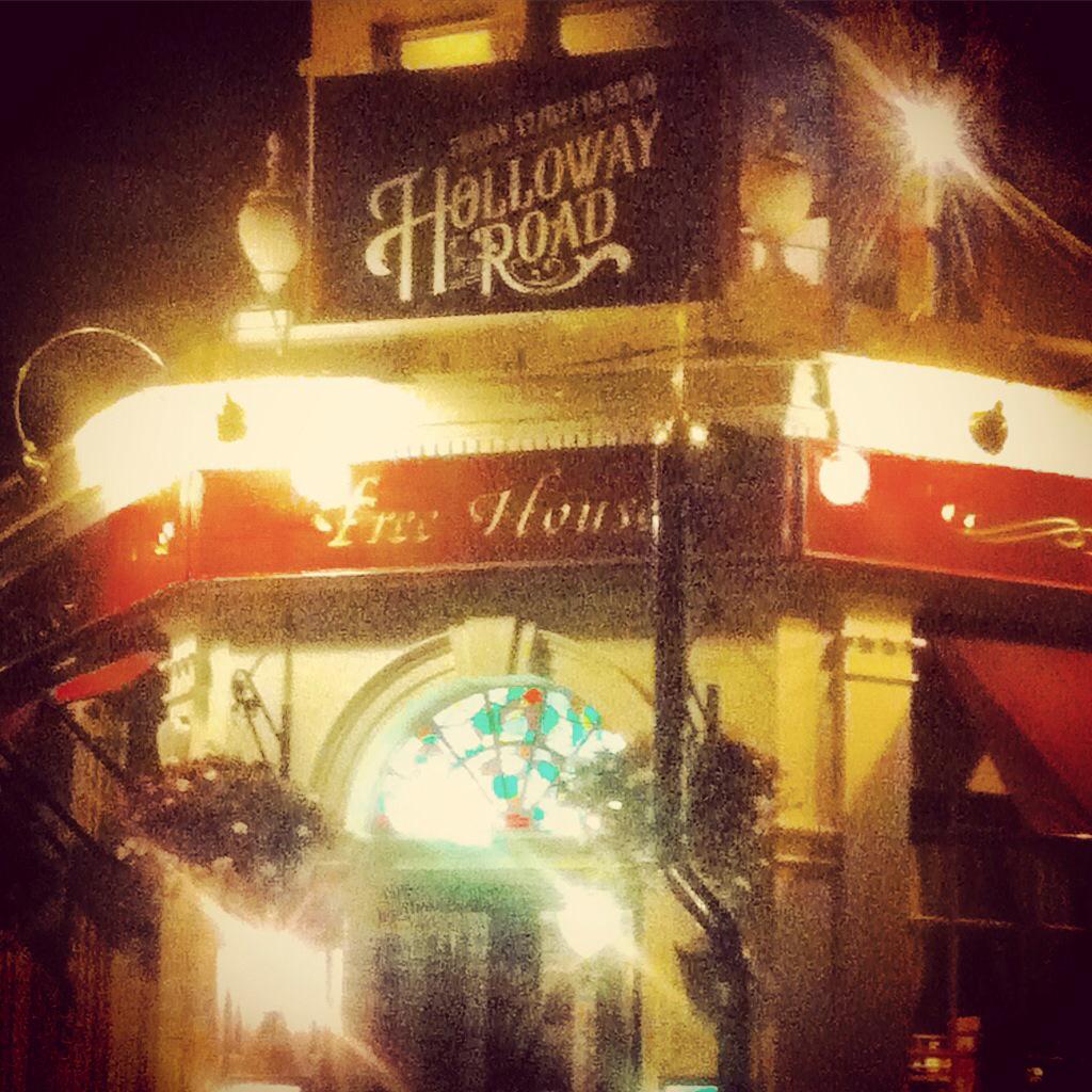 This Friday 9pm at the Hamlet Court in Westcliff On Sea #hollowayroadmusic