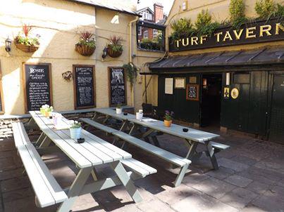 TheTurfTavern's tweet photo. Enjoy this delicious #sunshine @TurfTavern #Oxford with cold #beer, fresh food and tasty #PimmsGB..... http://t.co/UnK8tCwtks