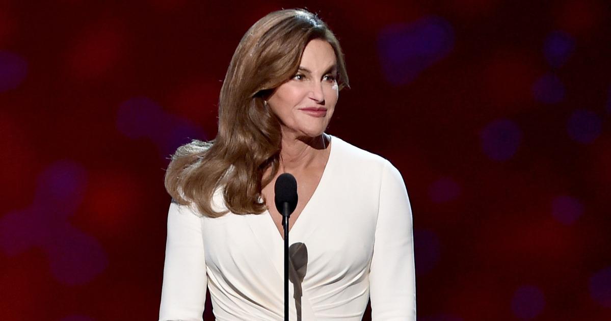 TheCut's tweet photo. Watch Caitlyn Jenner's powerful #ESPYs award speech about accepting one another: http://t.co/OCi3JXhH0m http://t.co/BdkBf9sfQ5