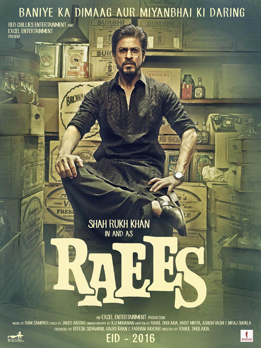 Chennai Express Since You Ve Loved The First Poster Of Raees Here S The Second Poster Of Iamsrk Just For You Http T Co Crqjdwu3tb
