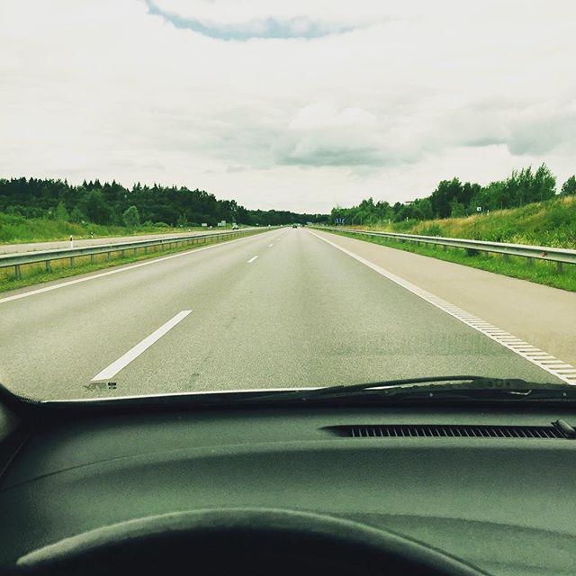 m_mediouni's tweet image. #tas #ilgas #kelias #namo #qpel #drift #car ;D by martisbumer