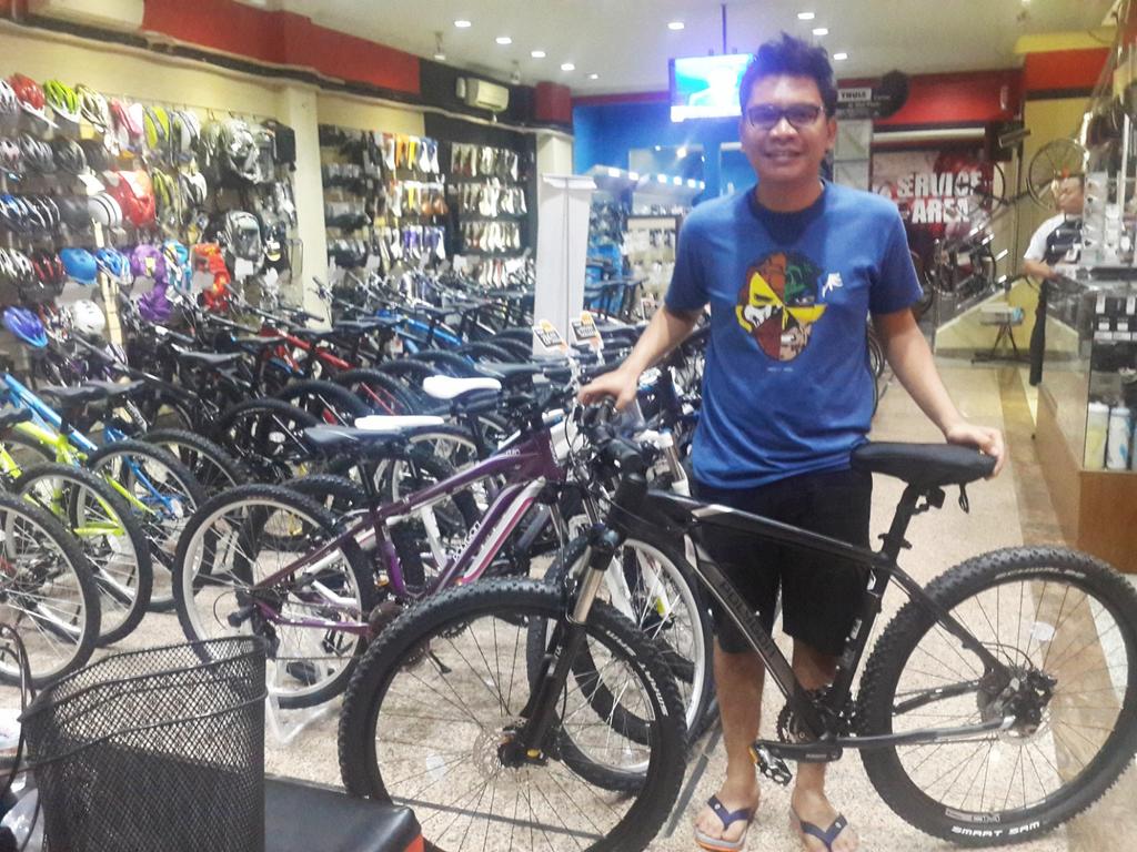 irvandaaaa's tweet photo. Perkenalkan abang2 sekalian mau join klo gowes bareng,ane newbie domisili ciputat tangsel hehe #Xtrada6 #XtradaRider http://t.co/219lF1Akns