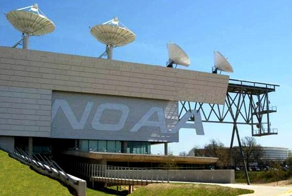 DazzleInSpace's tweet photo. Another day, another awesome! Working in the space industry at this cool place! @NASANPP @NOAASatellites http://t.co/LL80Yof1j3