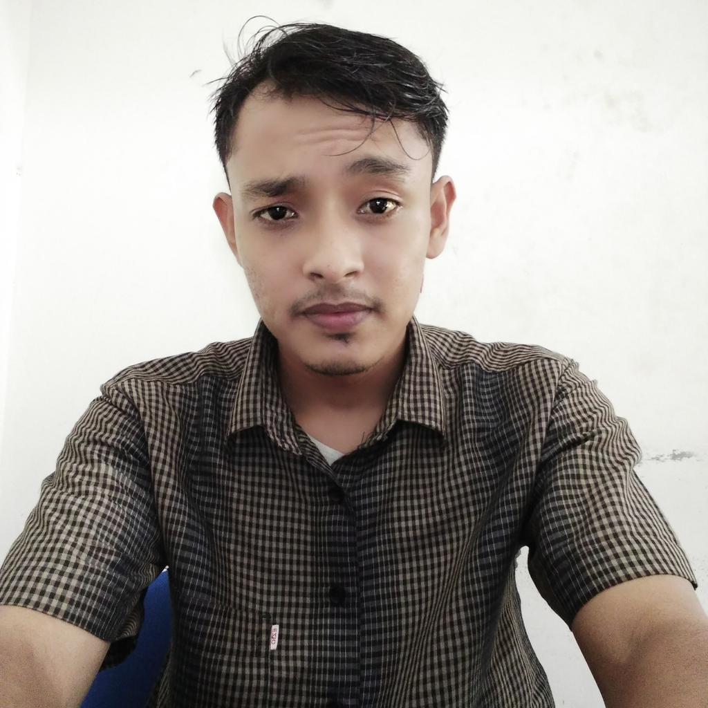 rezza10 tweet picture