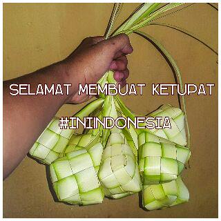 RezaBagus666's tweet photo. Happy Ied Mubarak 1436 H, minal aidzin wal faidzin http://t.co/2CAm5JMbfK