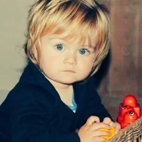 Happy Birthday  My Little Angel Theo Horan
And My Que en Eleanor Calder  